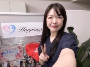 昨日は新たにご入会された女性会員様のオンライン婚活勉強会でした！ とってもチャー...