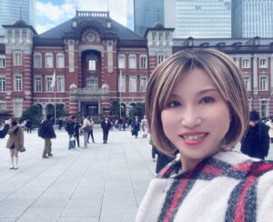 ハピネス福岡店代表の幸子お姉さんで～す💕 先週は２泊３日で東京への出張。ハピネス...