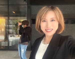 色白でとても可愛い女性会員さまのプロフィール写真撮影会と婚活勉強会❣️ 今年8年...