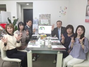 毎週火曜日はスタッフミーティング！ 私たちメインスタッフが毎週集まって話合いなが...