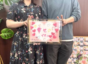 出会った瞬間「ビビッ✨」そんなお二人がご成婚手続きにご来店されました！ すでに新...