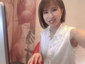 大阪の男性会員さまがご成婚されました(*^^)v 昨日はオンラインで嬉しいご報告...