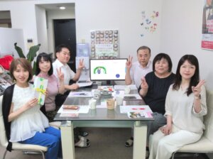 毎週火曜日はスタッフミーティング! 今年も後半に入りました。今年中に自分に合った...
