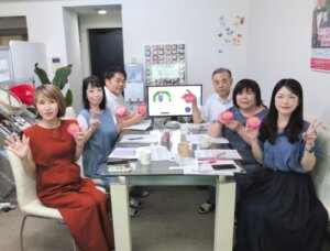 毎週火曜日はスタッフミーティング！ 会員様に楽しく活動していただけるように、私た...