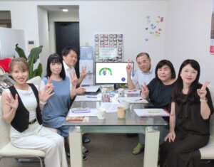 毎週火曜日はスタッフミーティング！ 会員様を一人にはしないハピネス。私たちが毎週...
