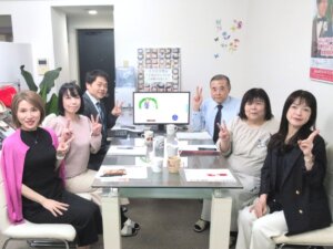 毎週火曜日はスタッフミーティング! 今週も会員様の幸せを願い私たちメインスタッフ...